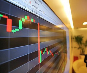 Рынок акций РФ впервые за несколько недель показал снижение Рынок акций РФ впервые за несколько недель показал снижение