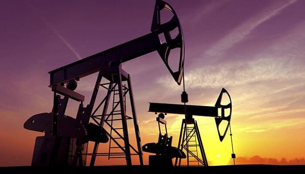 Курс нефти Brent удерживается выше отметки 62 доллара