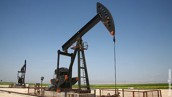 Нефть остается в зоне риска в ожидание соглашения США и Китая