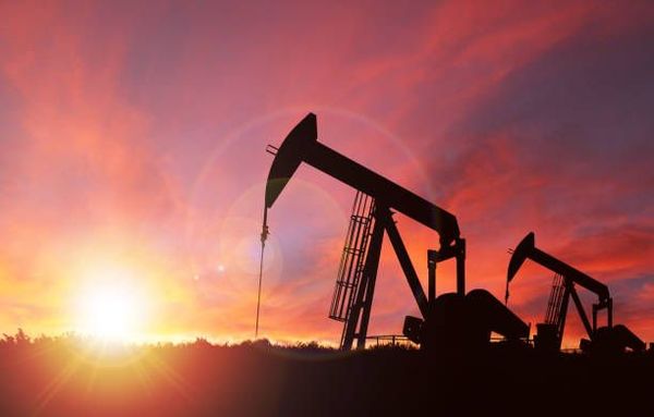 Нефть не может развить полноценный рост