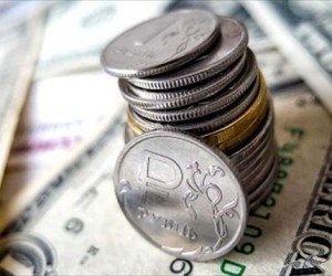 Рубль рекордно вырос в начале года Рубль рекордно вырос в начале года