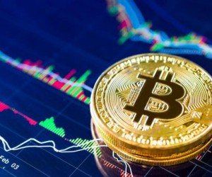 Биткоин: новости от SEC не помешали росту криптовалют
