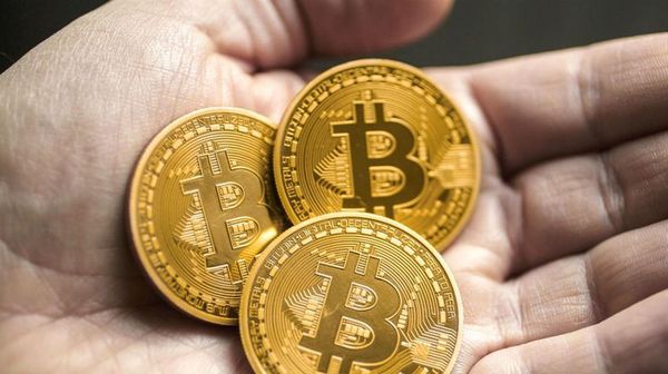 Биткоин дойдет до $100 тыс., но сначала надо взять $8300