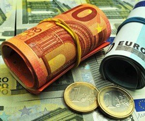 Курс евро подавлен из-за угрозы короновируса Курс евро подавлен из-за угрозы короновируса