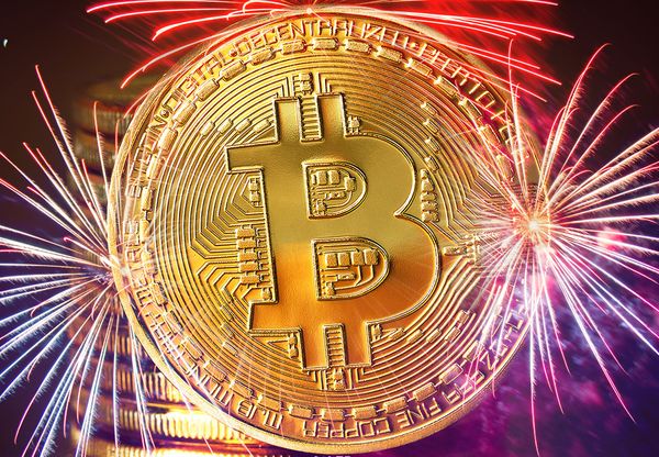 Биткоин: курс криптовалюты не отступает и приближается к 10000$