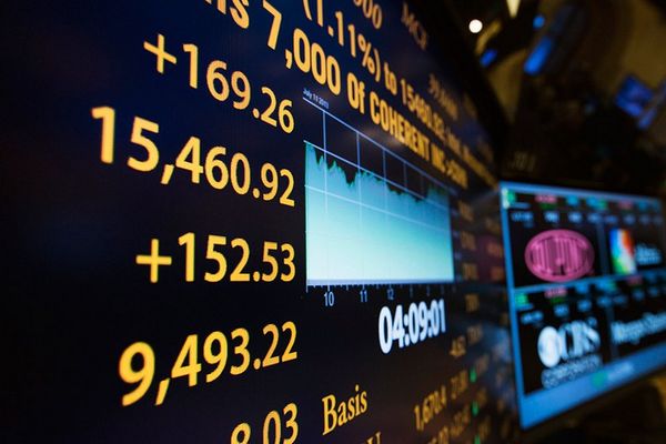 Мировые фондовые рынки предпринимают попытки роста 