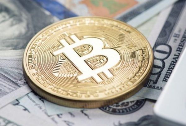 Инвесторы отказываются от биткоина, крипторынок на грани краха