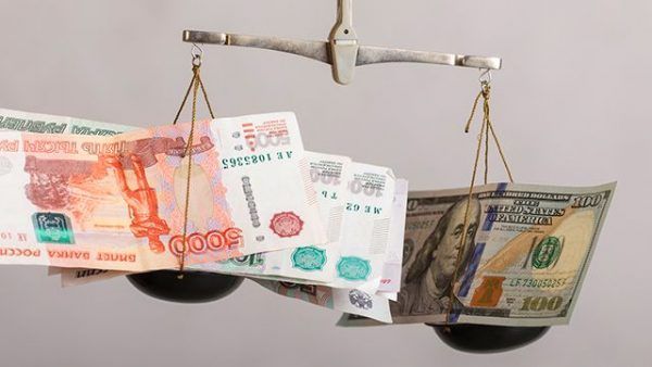 Куда пойдет доллар в ближайшее время, колебания рубля зашкаливают