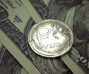 Рубль уже в ближайшие дни будет стоить 75 за доллар и 84 за евро Рубль уже в ближайшие дни будет стоить 75 за доллар и 84 за евро
