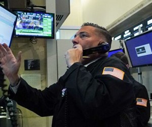 Фондовый рынок США потерял еще 5% , чиновники не могут поддержать акции Фондовый рынок США потерял еще 5% , чиновники не могут поддержать акции