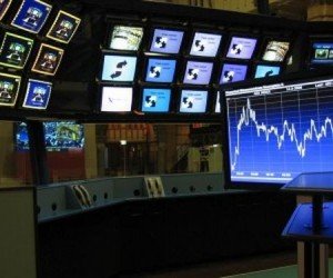 Мировые фондовые рынки восстанавливаются после «корона-паники» Мировые фондовые рынки восстанавливаются после «корона-паники»