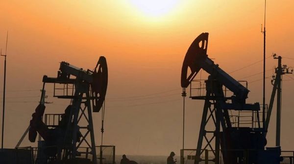 Мировые цены на нефть падают к отметке 25$ за баррель