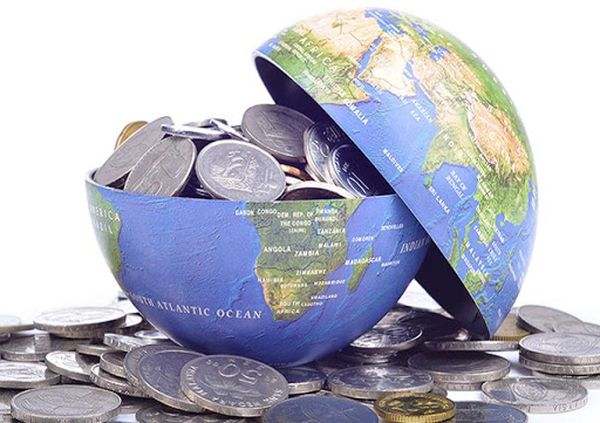 Мировая экономика на пороге депрессии центробанки включили печать денег