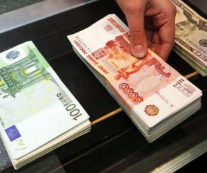 Доллар и евро будут падать в ближайшее время, инвесторы побежали покупать рубль