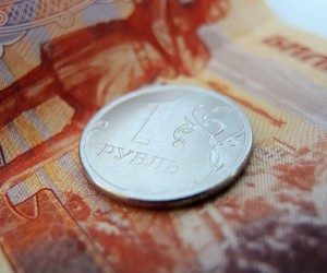 Курс рубля будет расти до отметки 72 за доллар на сделке ОПЕК+