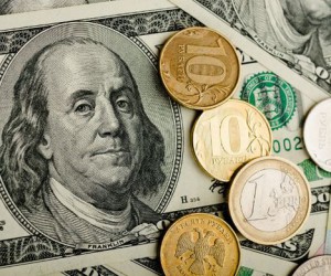 Доллар сегодня растет, рубль будет падать в ближайшие дни, а нефть на исторических минимумах