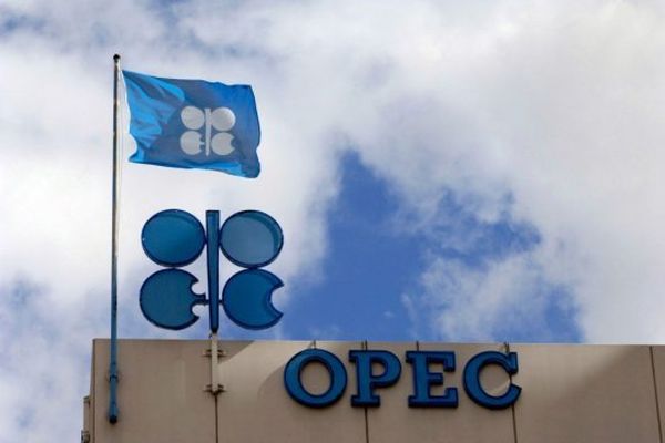 Цена нефти выросла до 28$ на оптимистичных прогнозах ОПЕК