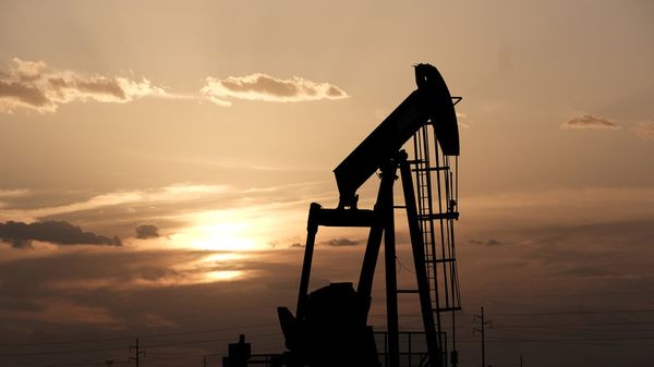 Нефть остается вблизи 40$, инвесторы опасаются новой волны COVID-19