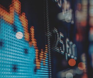 Фондовые переполнены оптимизмом на фоне стабильно высоких цен на нефть Фондовые переполнены оптимизмом на фоне стабильно высоких цен на нефть