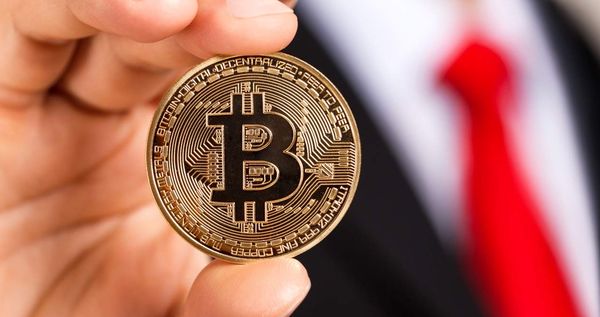 Курс биткоина 10 июля теряет 2% под давлением фондовых рынков