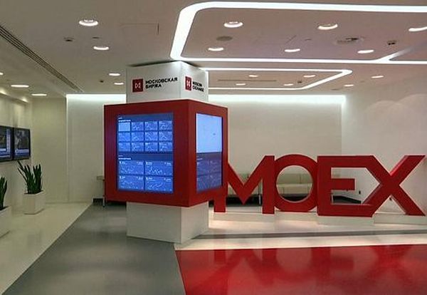 Российский фондовый рынок смог завершить неделю ростом