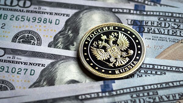 Курс рубля под давлением после снижения ставки Банком России