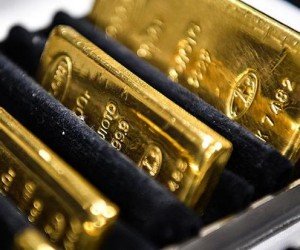 Курс золота возвращается к $2000, биткоин стабилизировался выше $10 500 Курс золота возвращается к $2000, биткоин стабилизировался выше $10 500