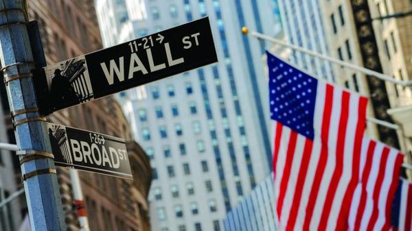 Фондовый рынок США рухнул, инвесторы испугались падения мировой экономики