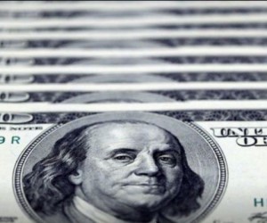 Курс доллара растет против основных валют Курс доллара растет против основных валют