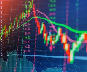 Фондовые рынки в понедельник рухнули под давлением нефти