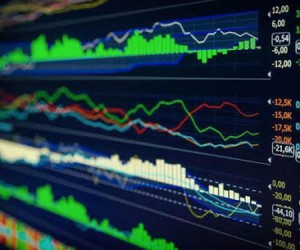 Российский фондовый рынок не смог развить полноценный рост и рухнул