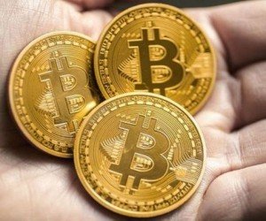 Биткоин идет против рынка криптовалют Биткоин идет против рынка криптовалют
