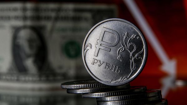 Что спасет рубль от падения?