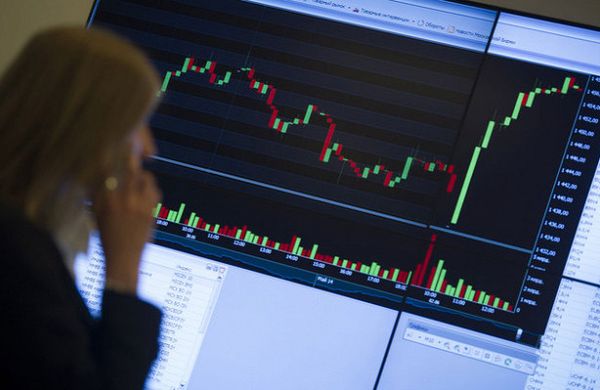 Российский фондовый рынок  в попытках ускорить рост