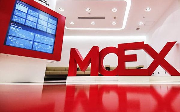 Рынок акций РФ в глубоком минусе следом за биржами США