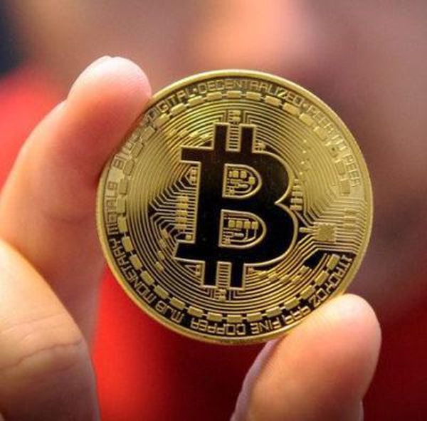 курс биткоина почти достиг исторического максимума $20000