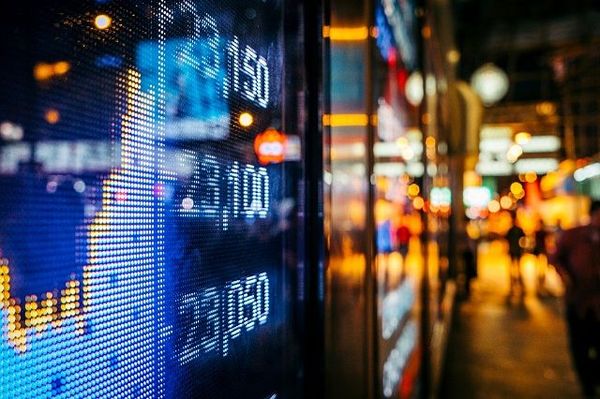 Мировые фондовые рынки переживают повышенное давление