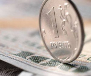Рубль готов установить новую высоту 73 руб. за доллар Рубль готов установить новую высоту 73 руб. за доллар