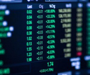 Российский фондовый рынок показывает незначительный рост Российский фондовый рынок показывает незначительный рост