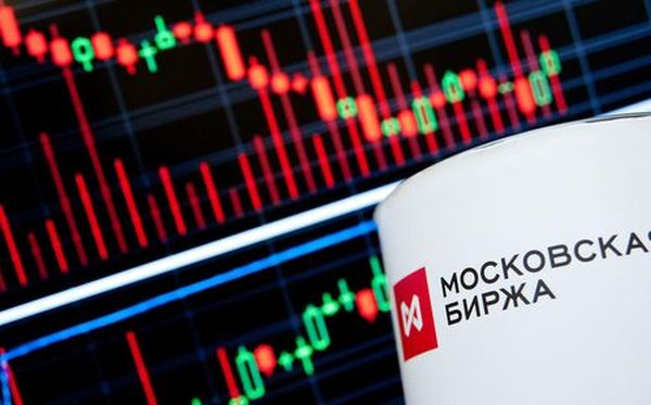 Российский фондовый рынок вошел в фазу неопределенности