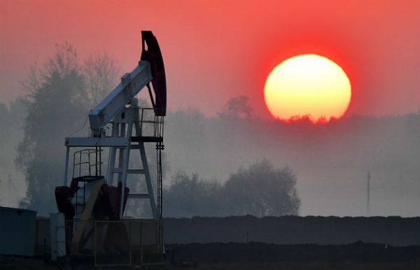 Курс нефти негативно реагирует на разблокировку Суэцкого канала