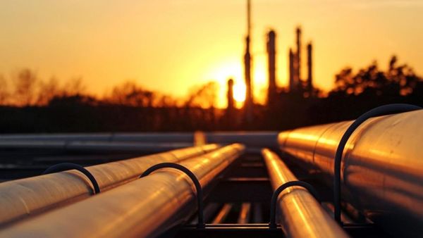 Курс нефти никак не определится с вектором движения Курс нефти никак не определится с вектором движения