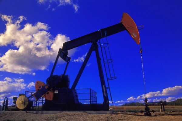 Нефть ускорила рост обновив максимумы марта $69.75 за баррель