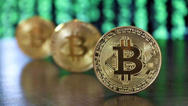 Маск обвалил биткоин. Doge следующий? 