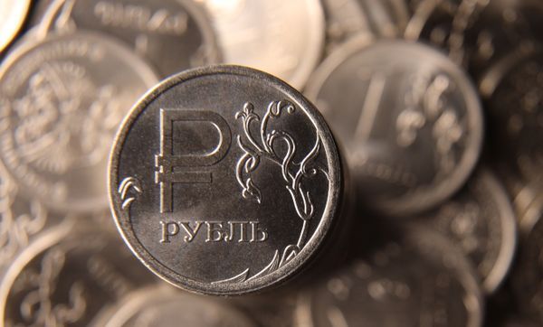 Рубль в ожидании новых факторов для укрепления