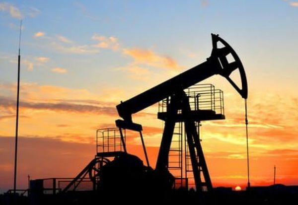 Нефть взлетела к двухлетним максимумам 