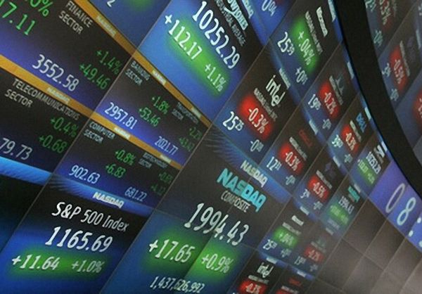 Российский фондовый рынок завершил торги умеренным ростом