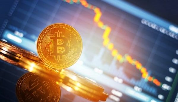 Курс биткоина смог удержаться над уровнем 47 000$ и рухнул