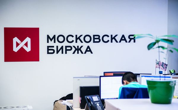 Российский фондовый рынок оптимистичен на старте недели