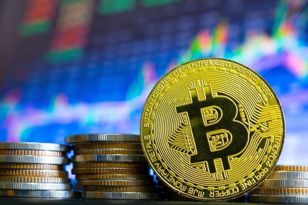 Биткоин стабильно держится вблизи 46 000$ ожидая толчка вверх